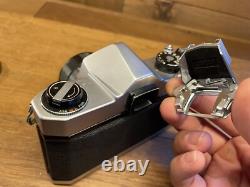 Near Mint ++ Pentax SL Film Camera Super Takumar 55mm F/1.8 Early Model Lens