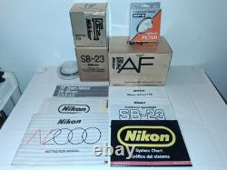 Nikon N2000 35mm SLR Film Camera NIKKOR 50mm 118 Accessories Lens Case