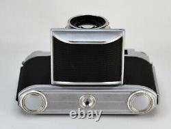 RUSSIAN USSR ISKRA MEDIUM FORMAT 6x6cm CAMERA