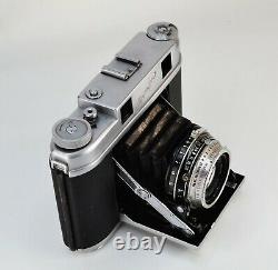 RUSSIAN USSR ISKRA MEDIUM FORMAT 6x6cm CAMERA