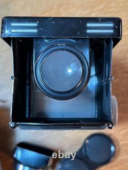 Rolleiflex Vb TLR roll film camera with Xenar lens and accessories