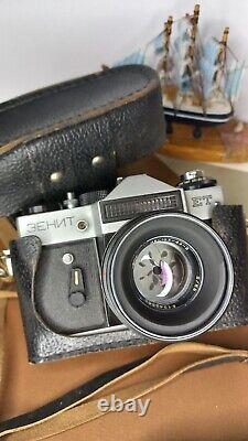 SLR Film Camera 35mm Zenit E Helios-44-2 M42 Lens Vintage USSR used Working phot
