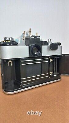 SLR Film Camera 35mm Zenit E Helios-44-2 M42 Lens Vintage USSR used Working phot